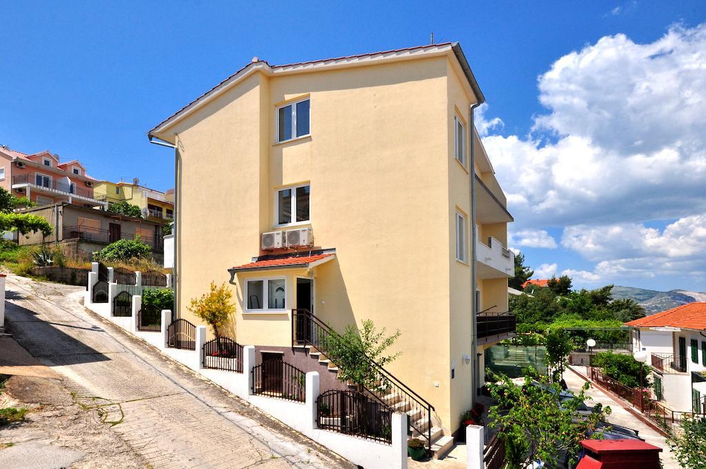 Apartments Sakal Trogir Habitación foto
